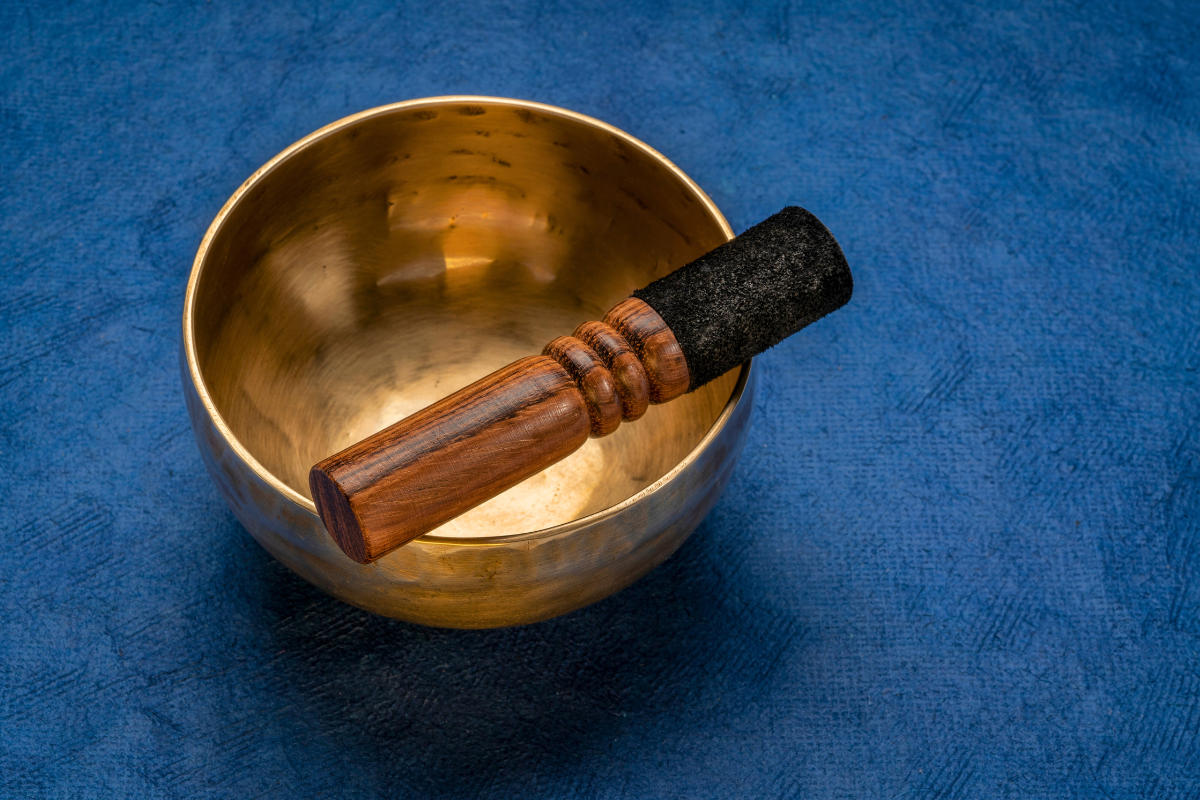 癒しのアロマとシンギングボウル